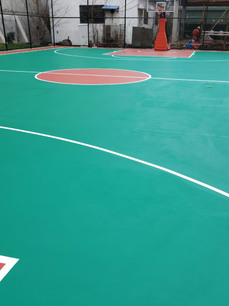 宁德 球场长期使用易出现地面开裂